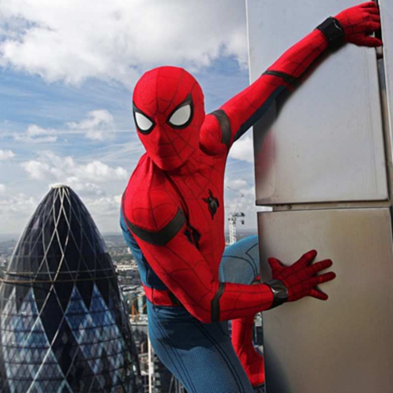 Открытка Человек паук в Лондоне  марвел герои  Доброго ранку 