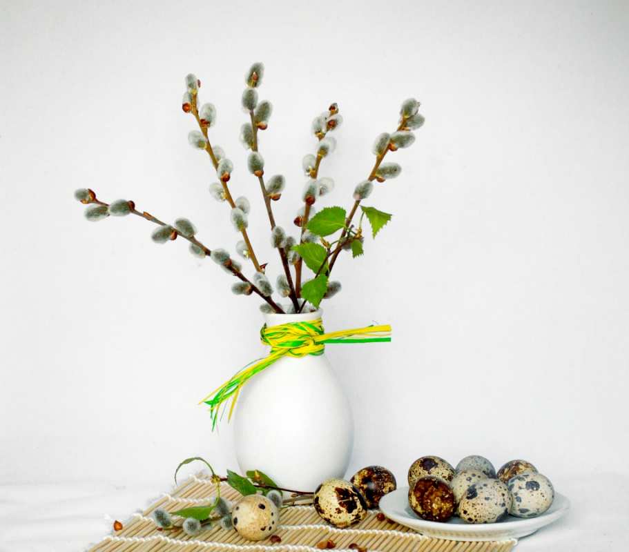 Открытка верба в кувшине и перепелиные яйца  верба  З вербною неділею 
