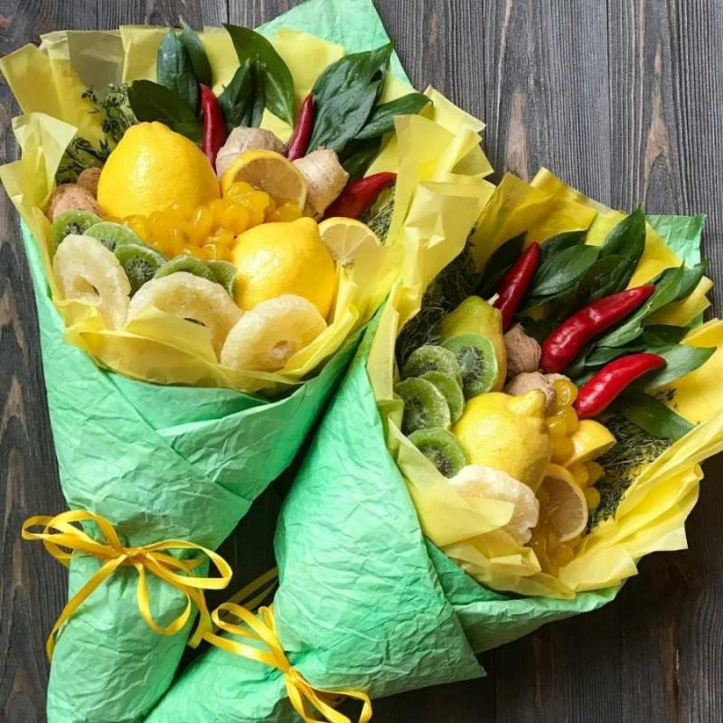 Открытка два полезных букета  для скорейшего выздоровления  Одужуй 