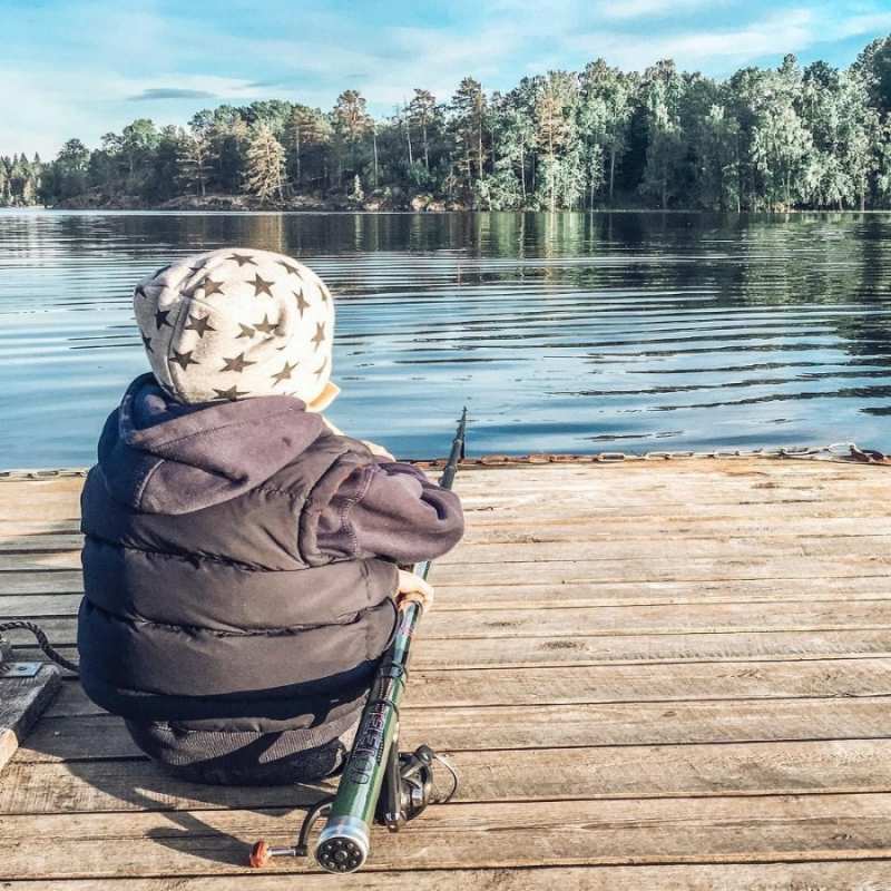 Открытка надо быть на свежем воздухе чтобы не болеть  рыбалка  Одужуй 