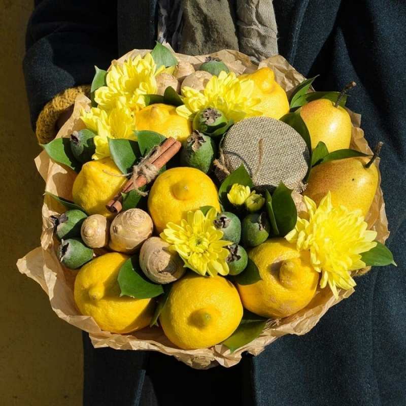 Открытка желтые цветы и лимоны  букет витаминов  Одужуй 