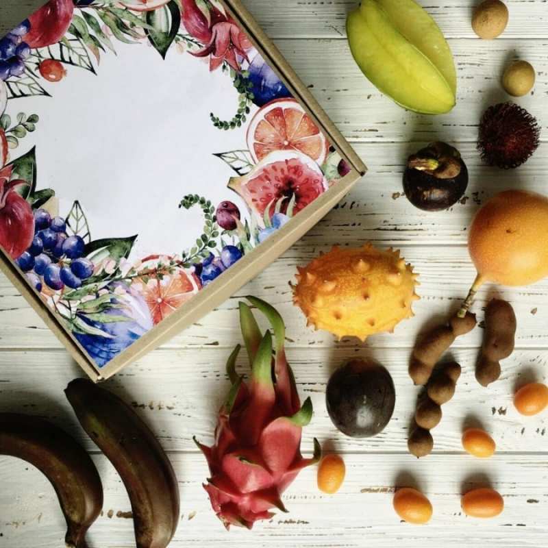 Открытка не знаю как это поможет выздороветь  но вот кто то считает что это полезно  Одужуй 