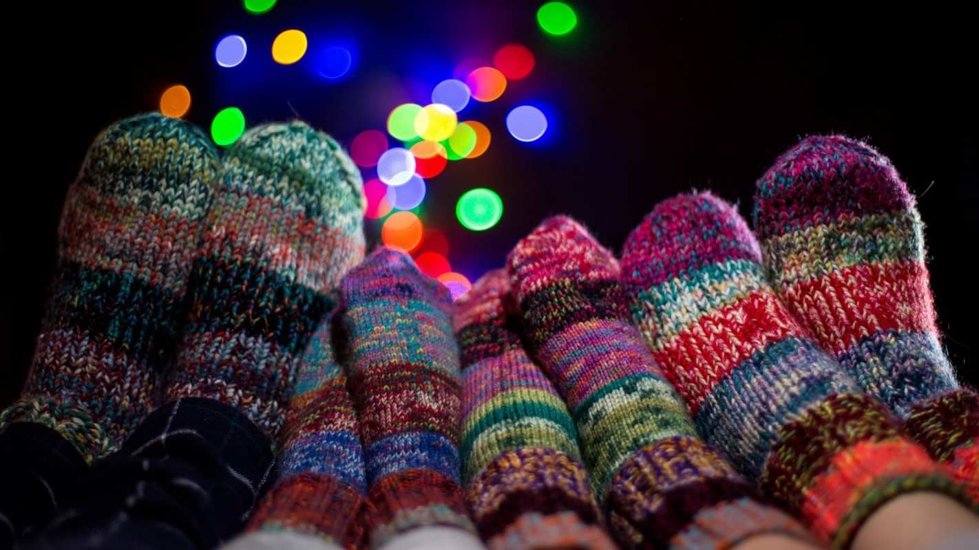 Открытка носки  с днем семьи   С днем семьи 