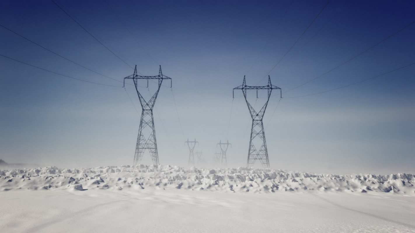 Открытка высоковольтные столбы  снег зима  З днем ​​енергетика 