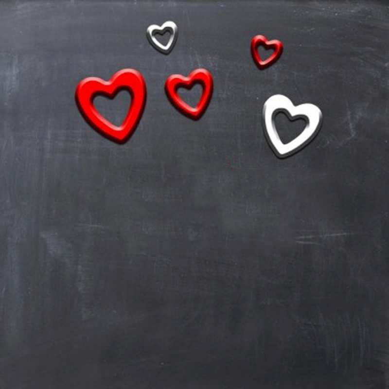 Открытка доска с магнитами в виде сердече  сердечки белые и красные  Я тебе кохаю 