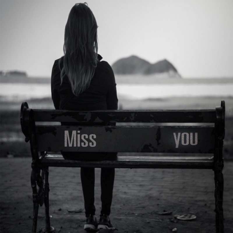 Открытка одиночество на берегу  девушка одна  Сумую за тобою 