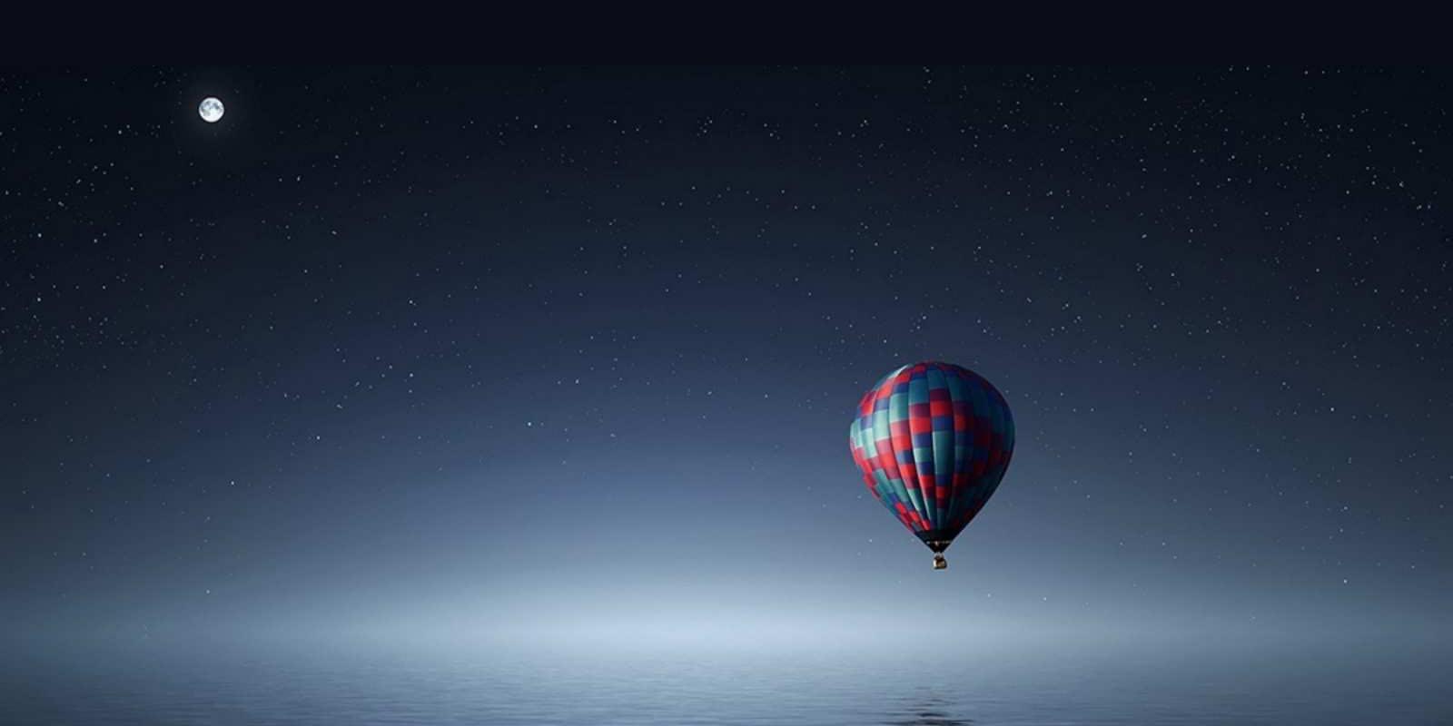 Открытка воздушный шар на фоне луны и воды ночная открытка На добраніч 